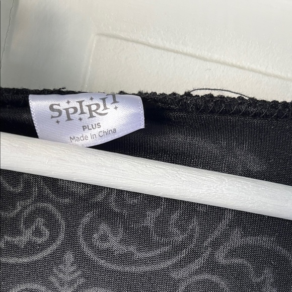 Spirit Halloween Black Velvet Patterned Hooded Robe Plus Size - Picture 9 of 9